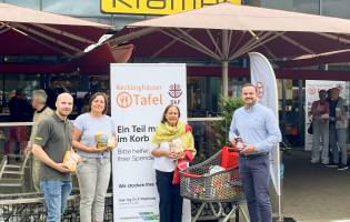 Tafel-Aktion bei Rewe Kramer erzielt herausragendes Ergebnis – Familie Vogelsang stockt auf Ein starkes Zeichen der Solidarität: Die jüngste Sammelaktion der Tafel Recklinghausen bei Rewe...