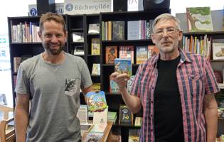 Kinder bekommen Pixi-Bücher geschenkt In der „Recklinghäuser Tafel“ erhalten jetzt Kinder, die vor dem Krieg in der Ukraine flüchten...